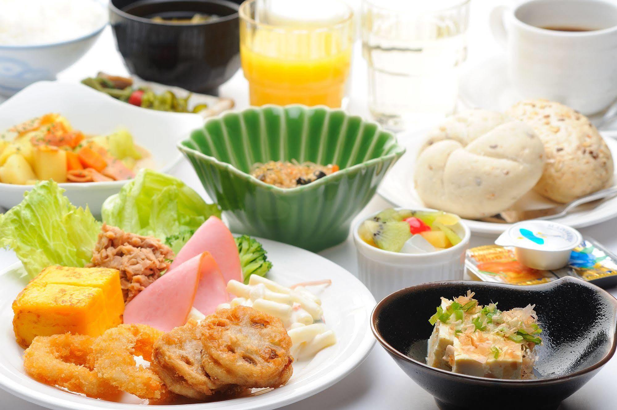 호텔 루트-인 후카야 에키마에 외부 사진